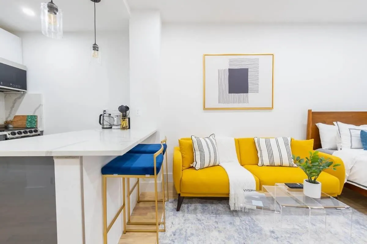 1597-1 Large Studio W D In The Unit Prime Ues New York 0*,