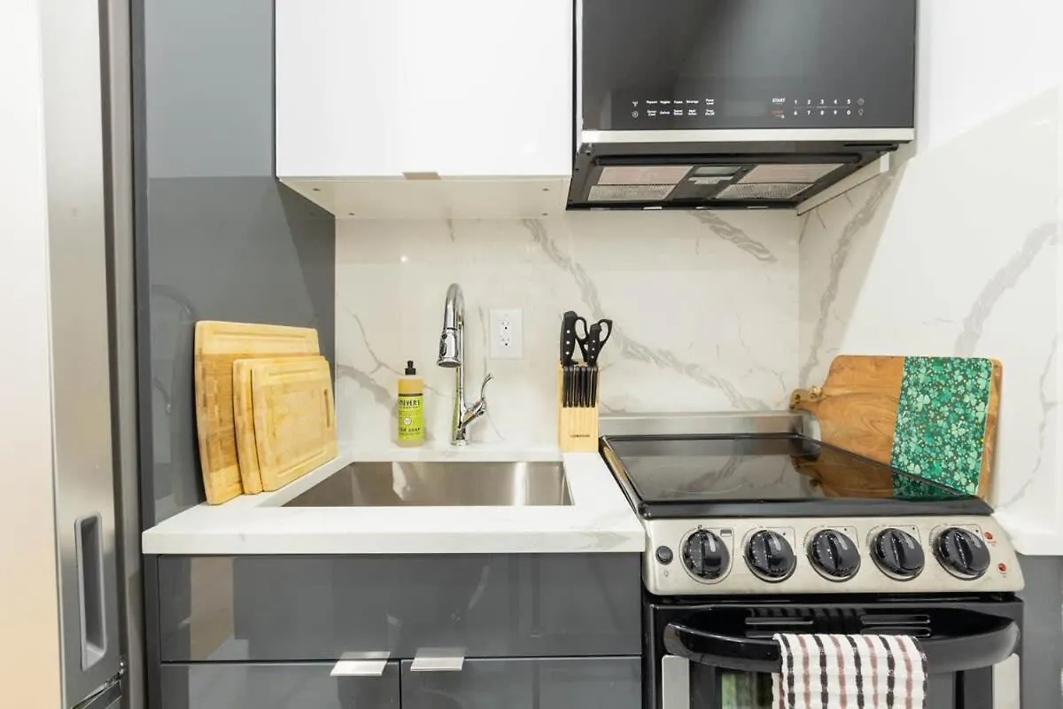 Apartment 1597-1 Large Studio W D In The Unit Prime Ues New York